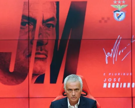 Mourinho Makes a Comeback to Sport Lisboa e Benfica: An Intriguing Move for the World-Renowned Gaffer?